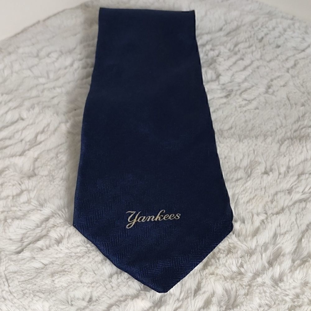 Ralph Marlin New York "Yankees" Silk Neck Tie